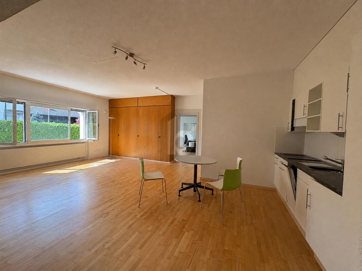 380m² ufficio