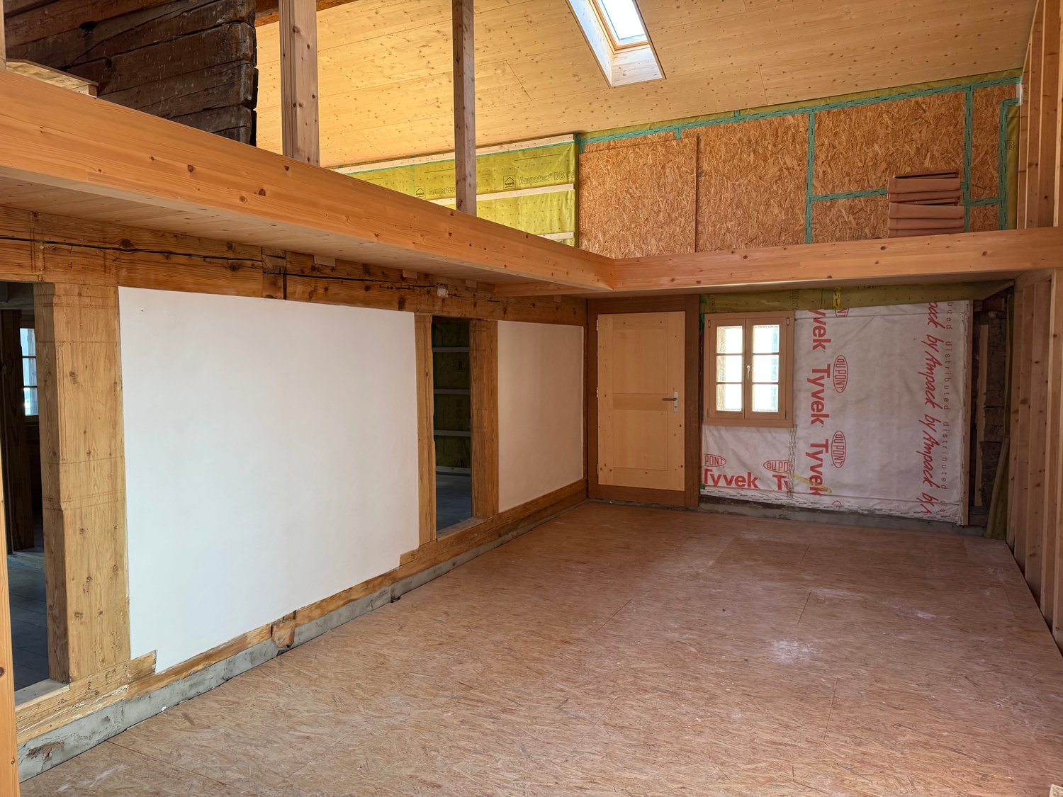 155m² office