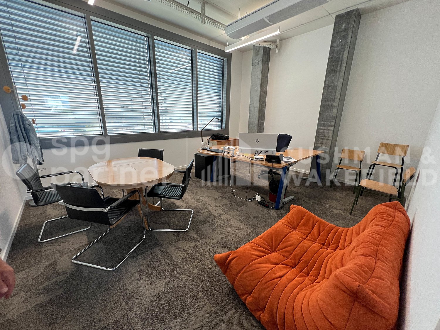 ufficio di 298m²