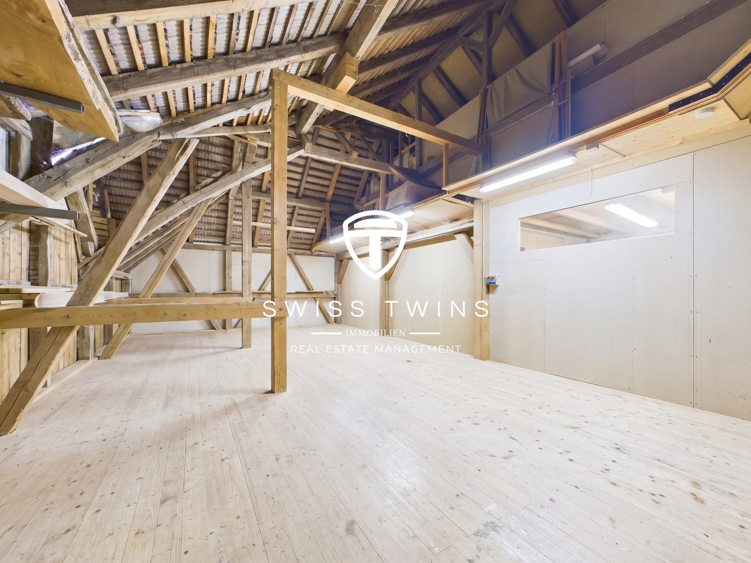 Officina di 301m²