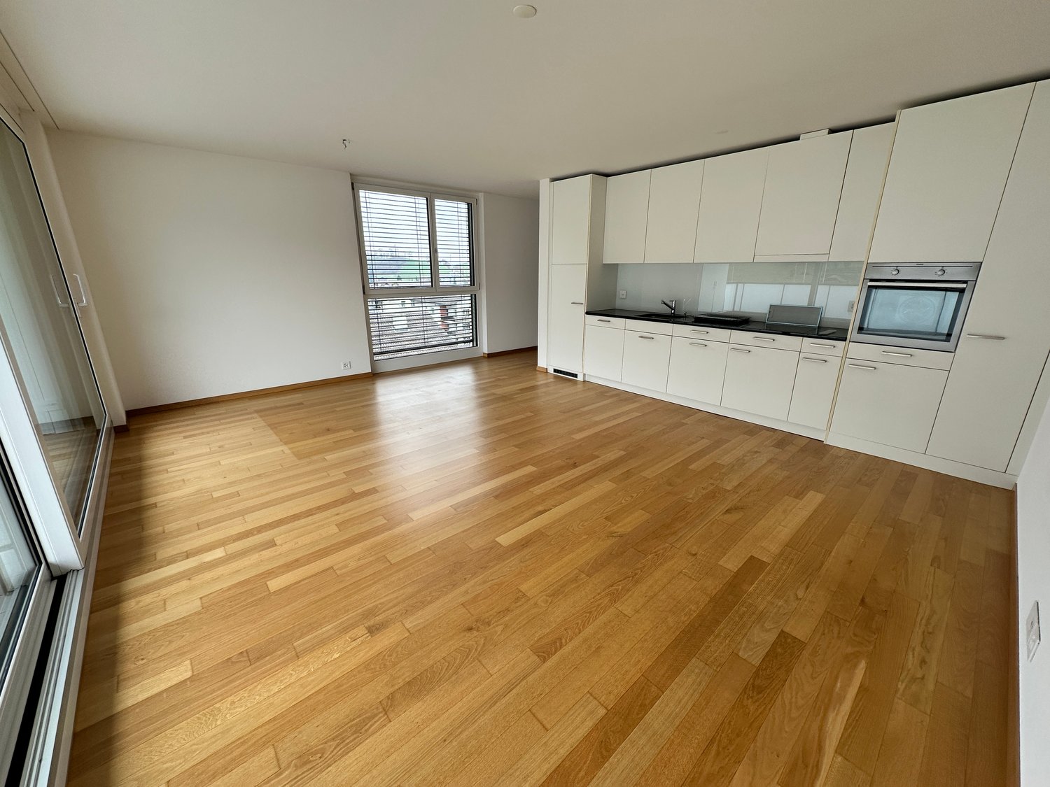 Appartamento mansardato di 1 ½ locali, foto 2 di 10