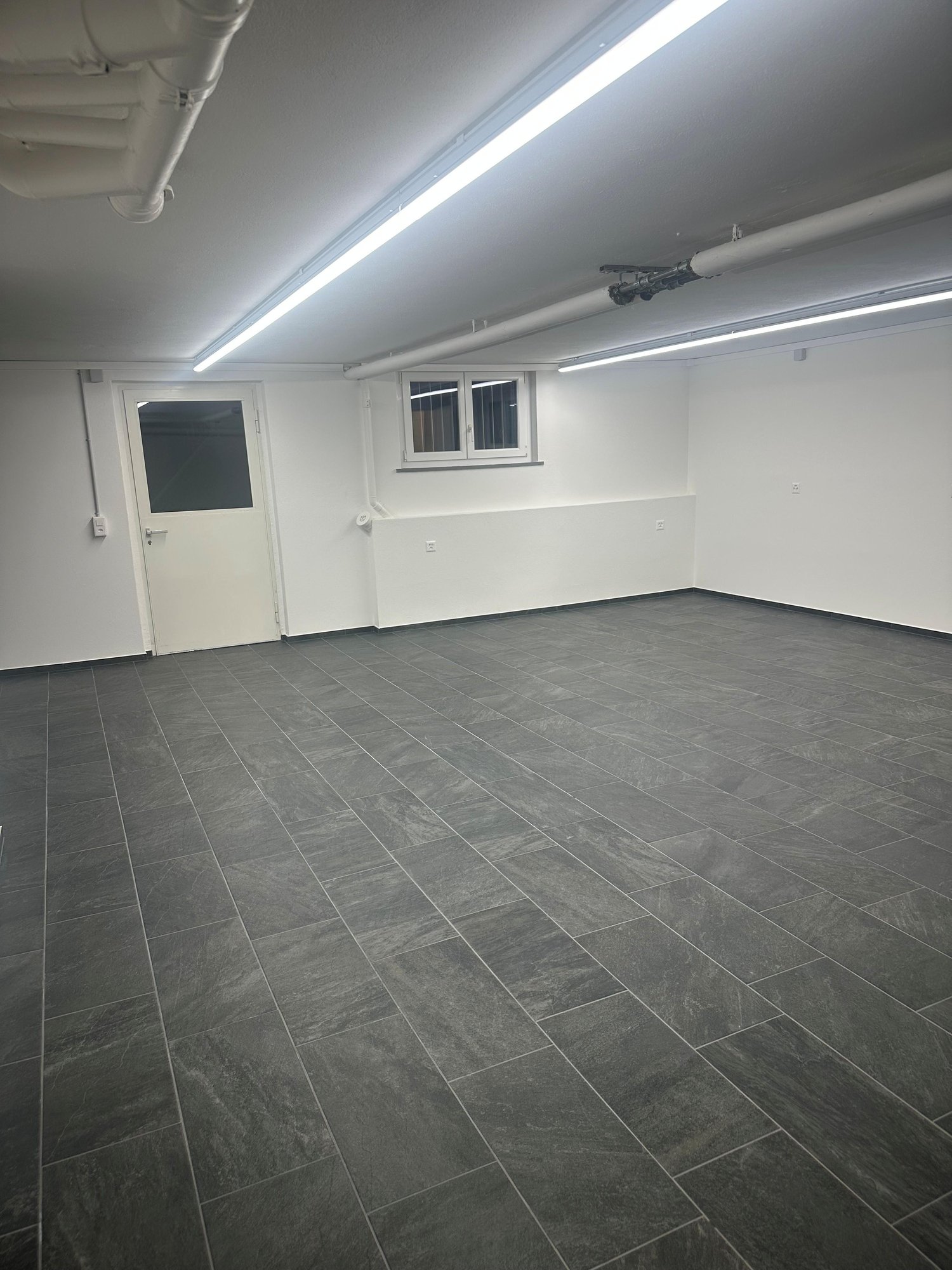 100m² commerciale