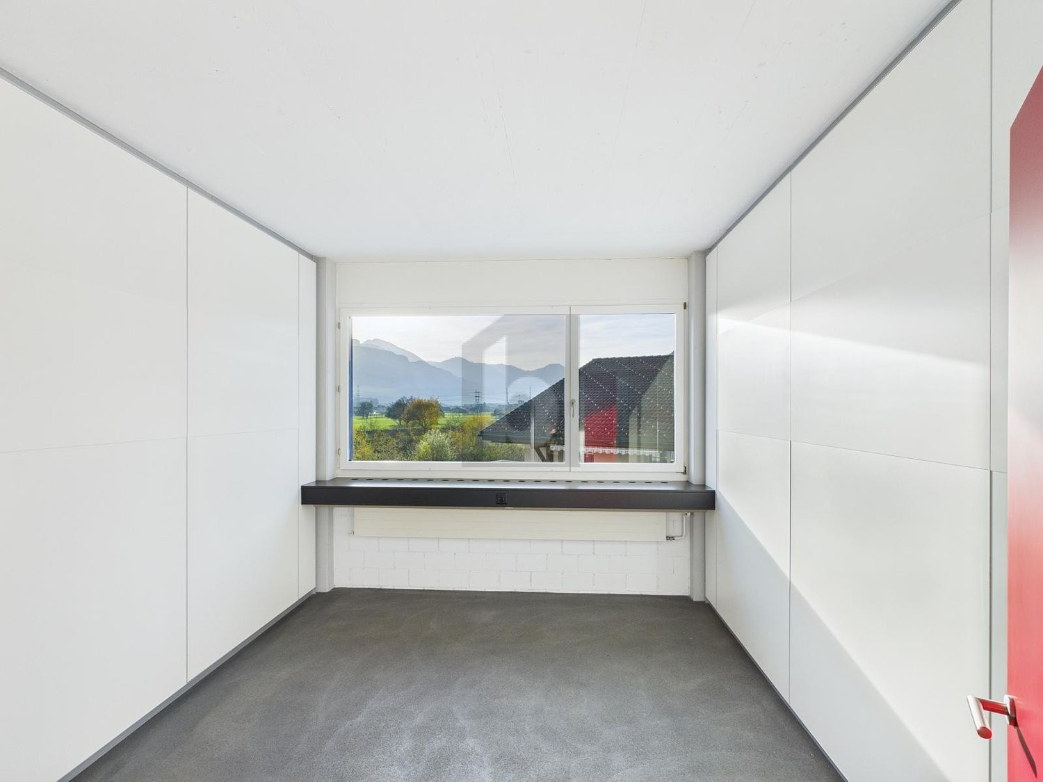 131m² office