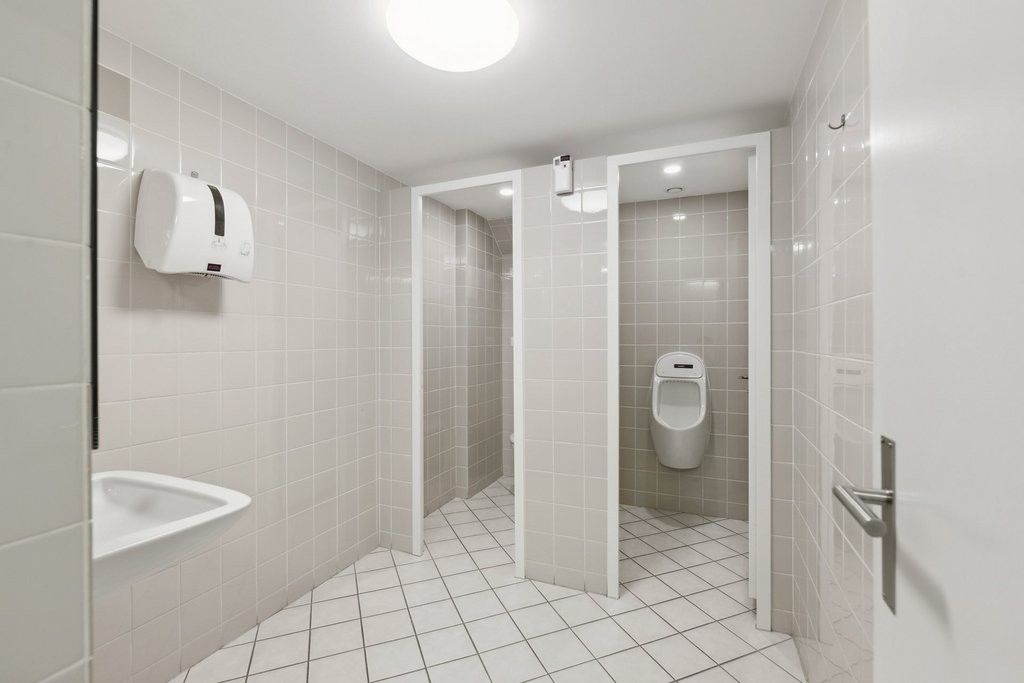 635m² ufficio, foto 8 di 10