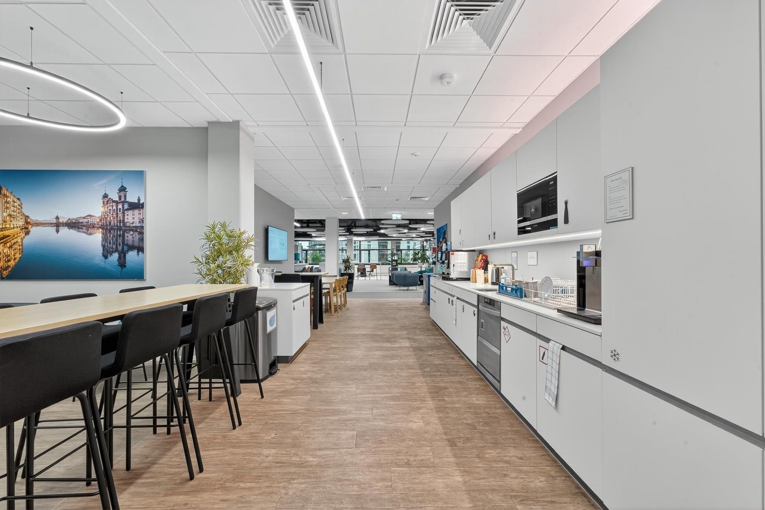 1600m² ufficio