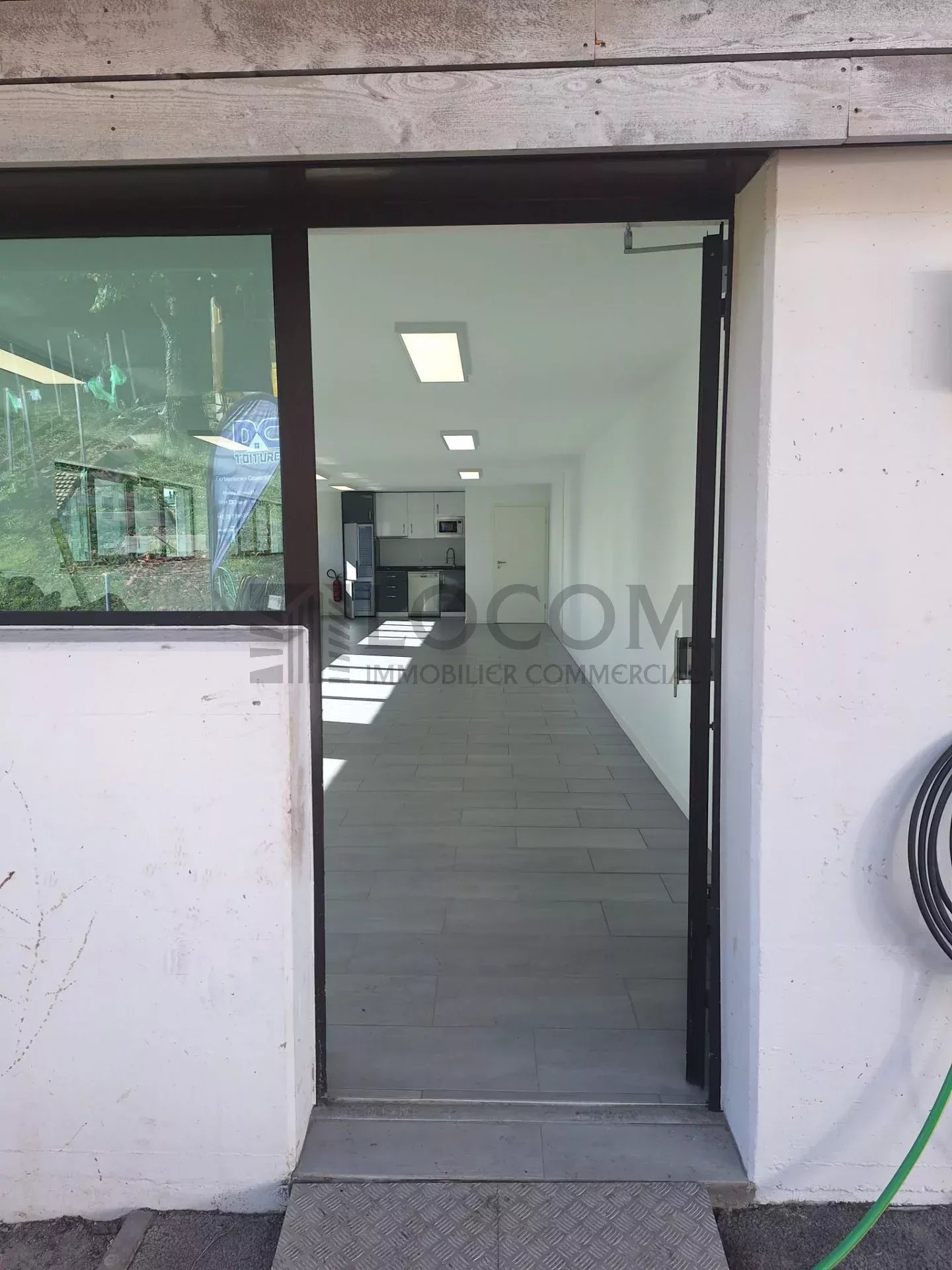 negozio di 70m²