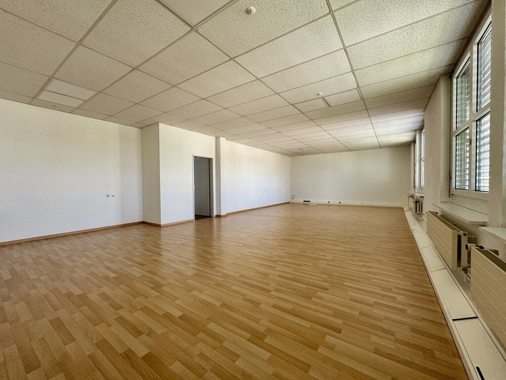 104m² commerciale
