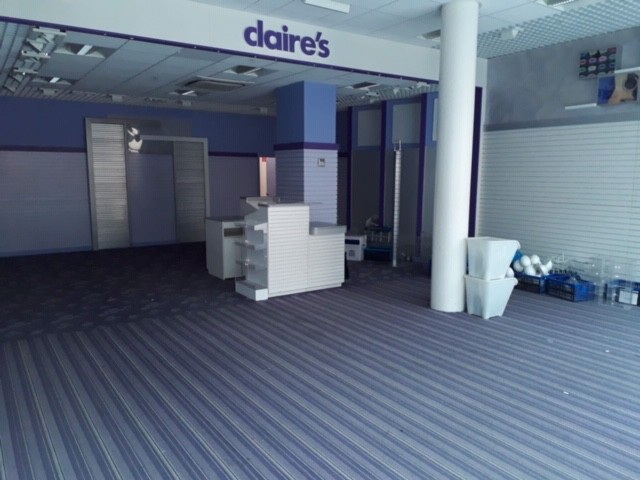 negozio di 166m²