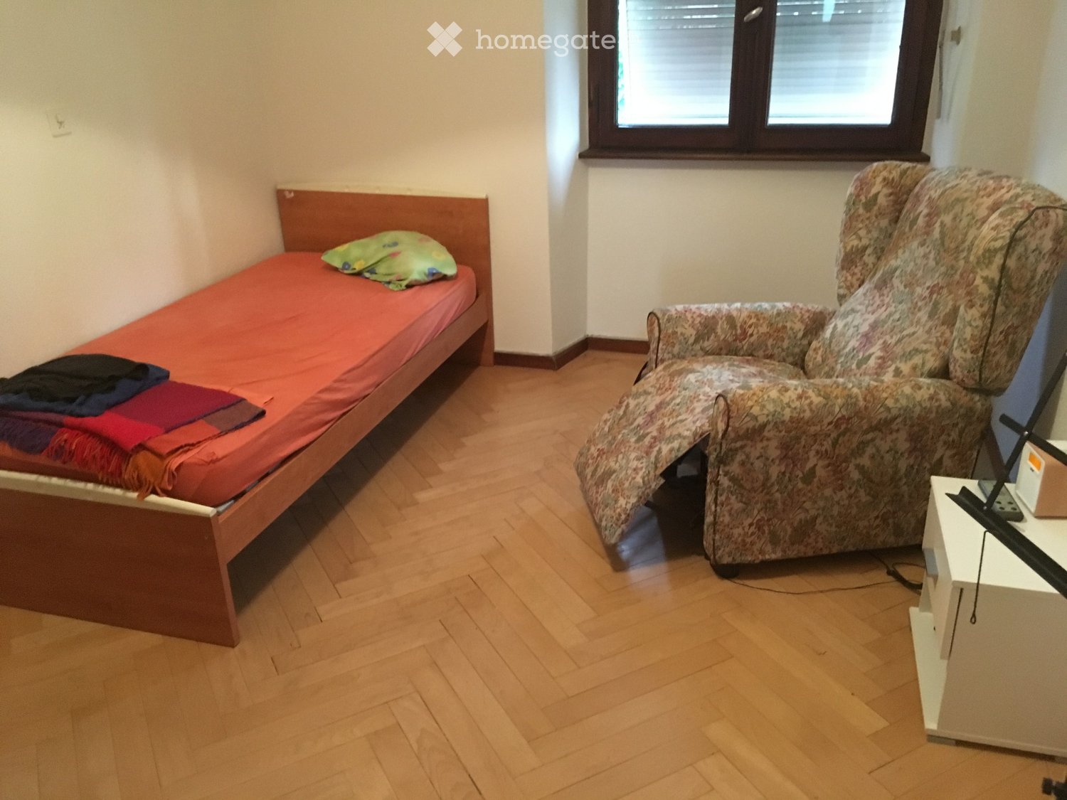 1 pièce chambre simple