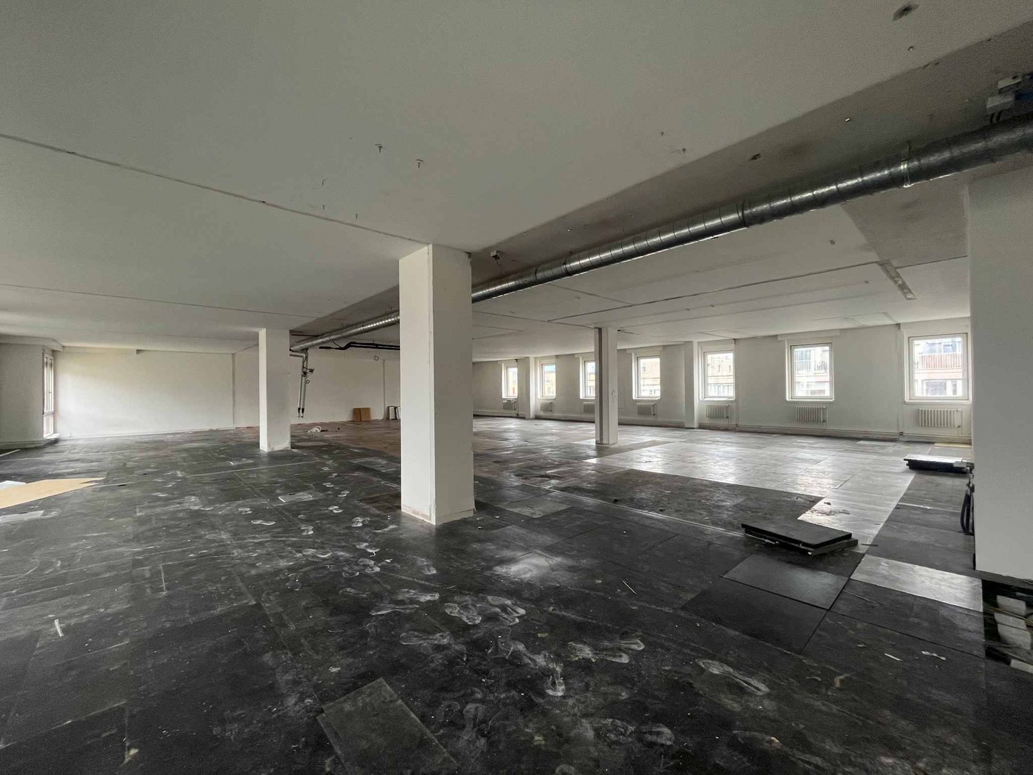 ufficio di 160m², foto 4 di 10