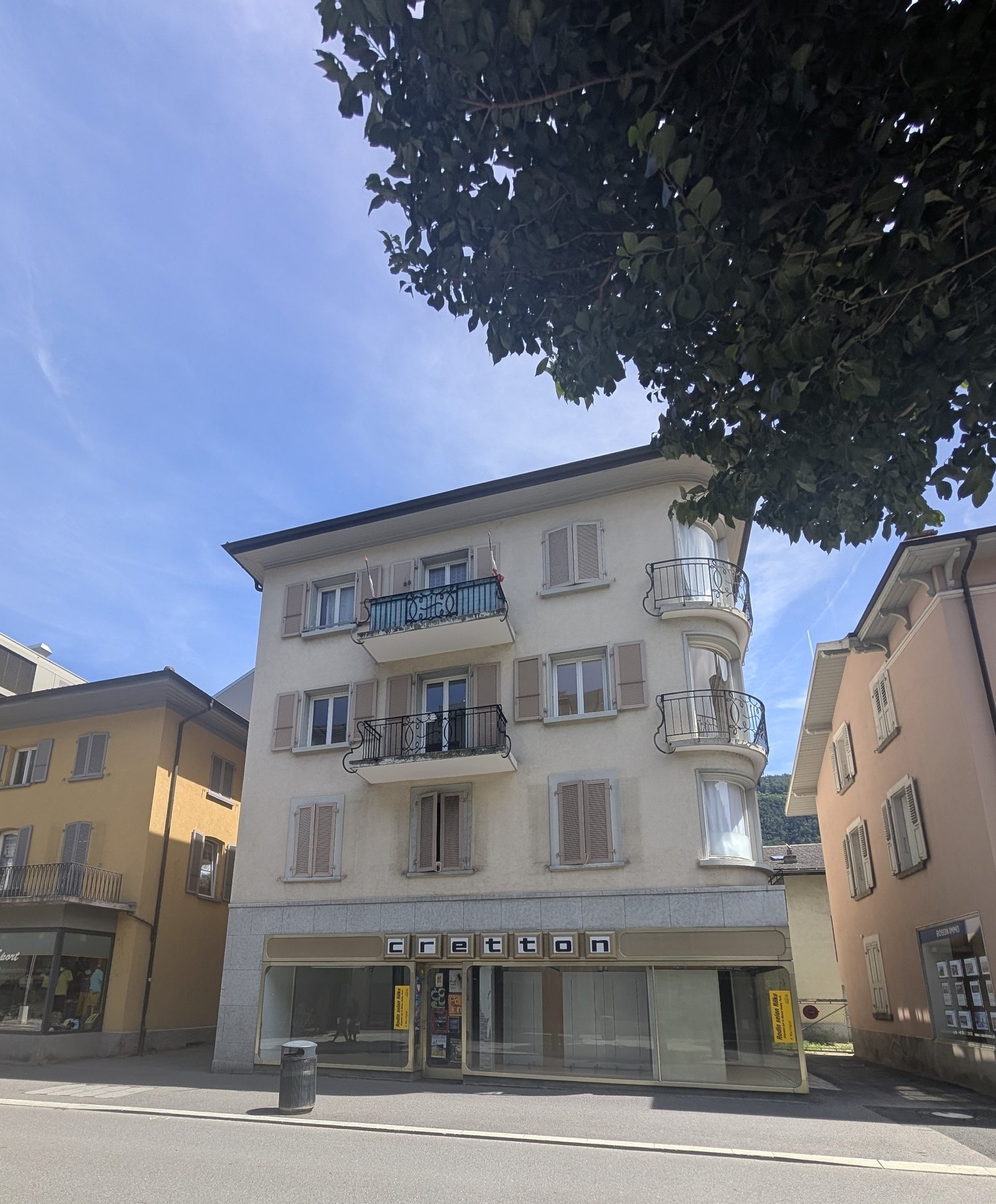 229m² commerciale