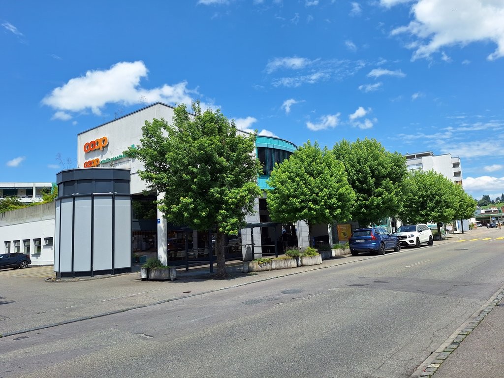 Posto disponibile, foto 1 di 2