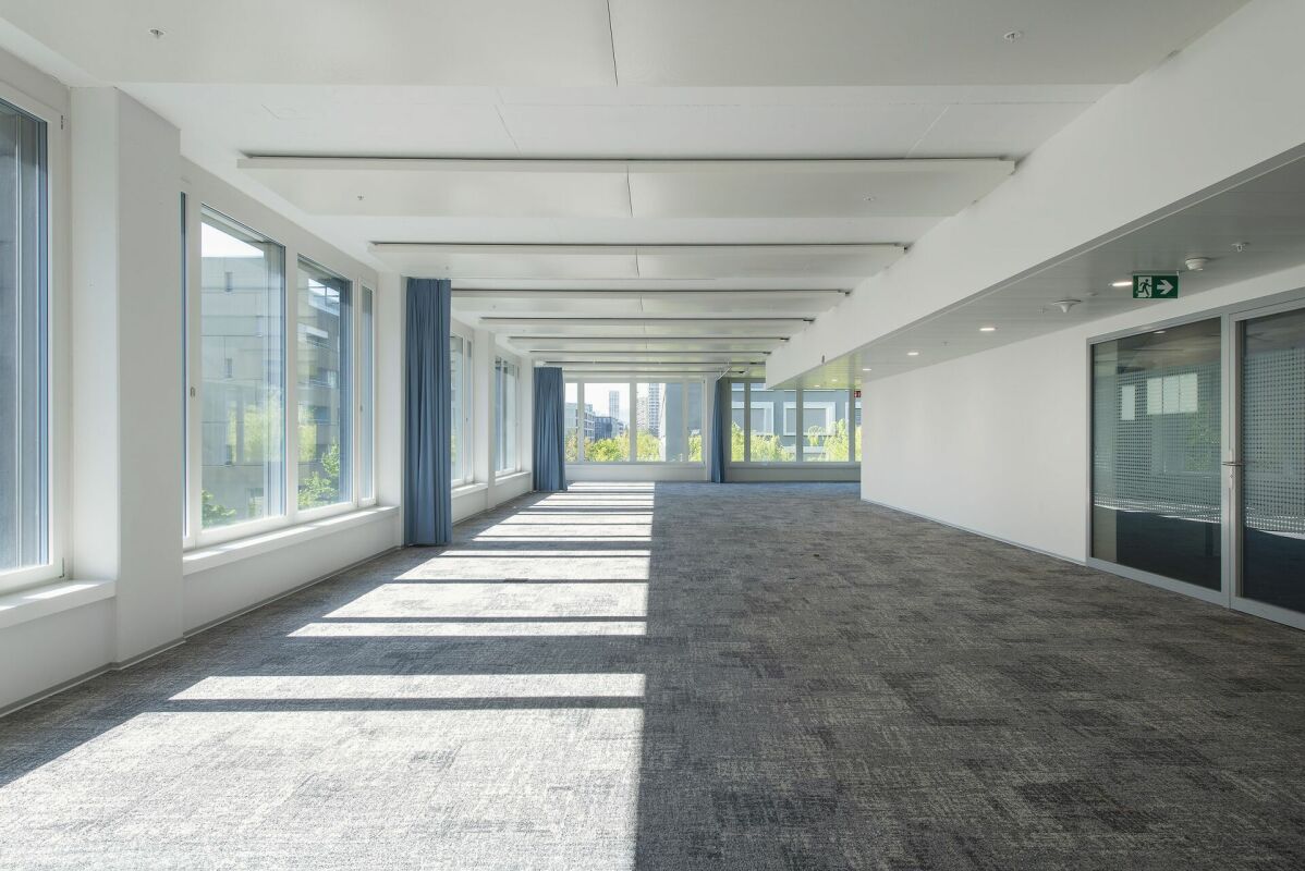 1032m² ufficio