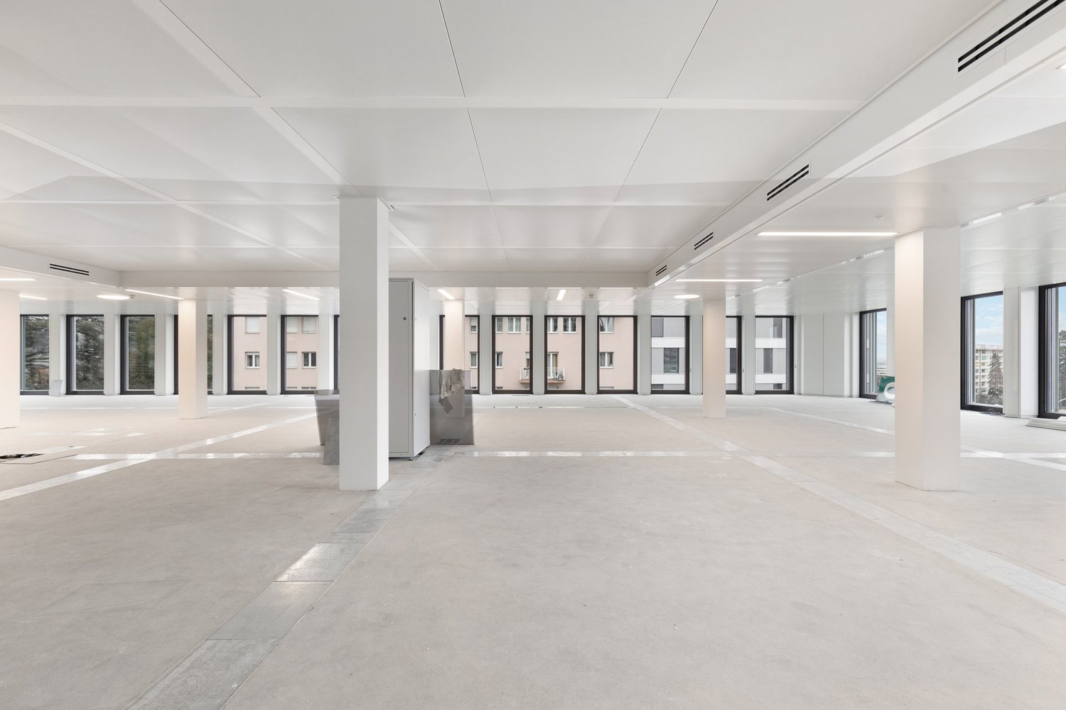 257m² ufficio, foto 2 di 3