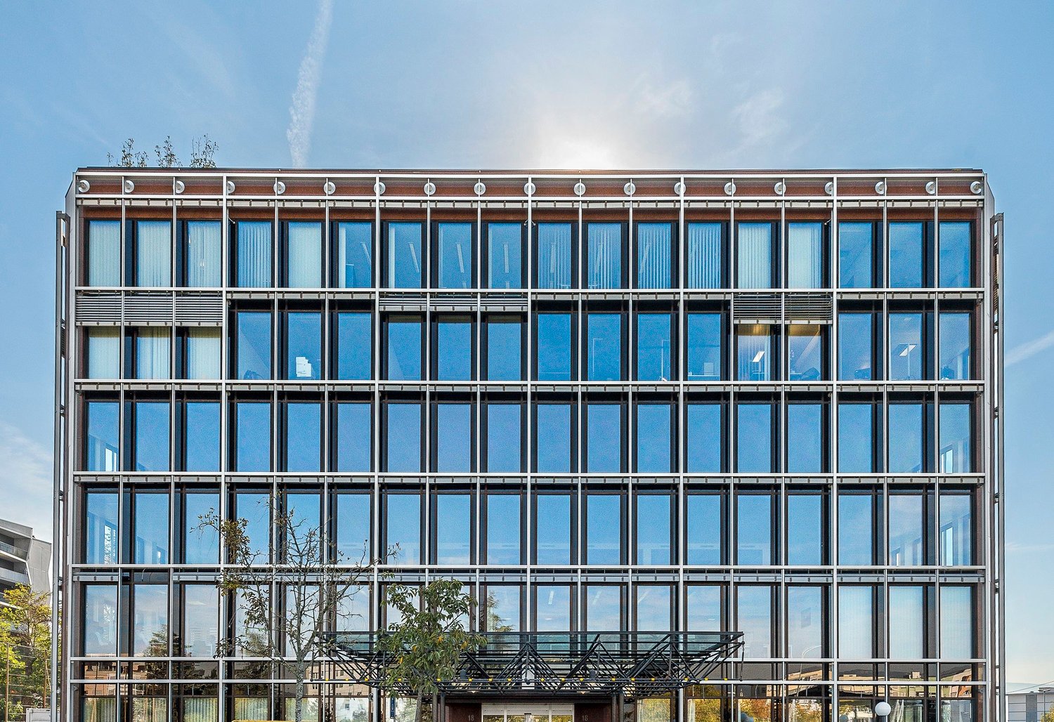 257m² ufficio, foto 1 di 3