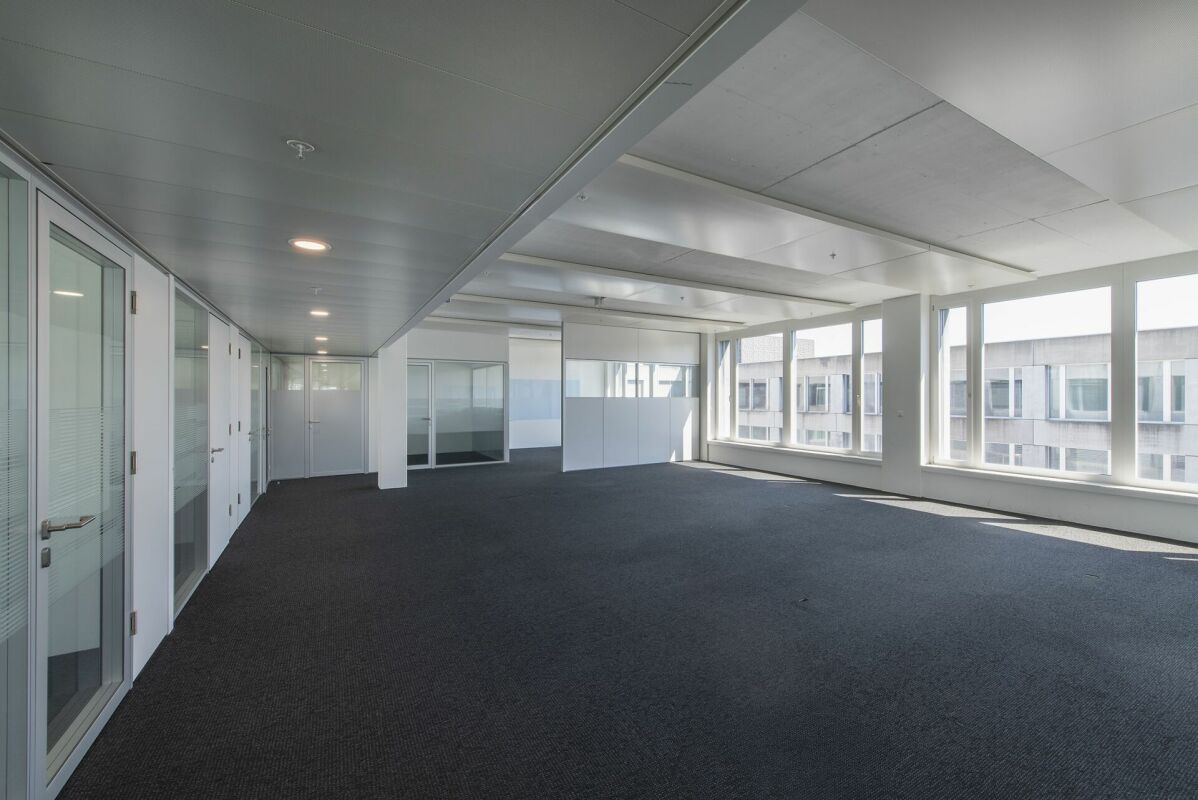3817m² ufficio