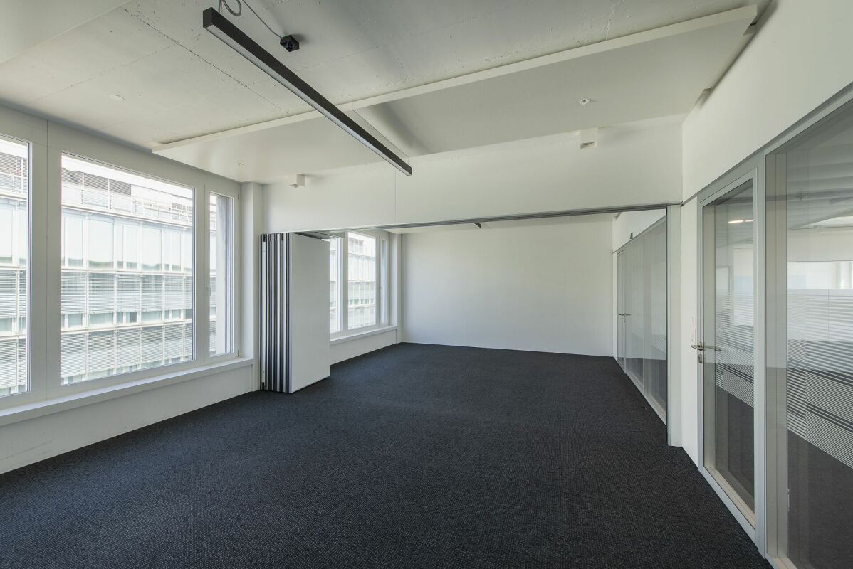 3817m² ufficio