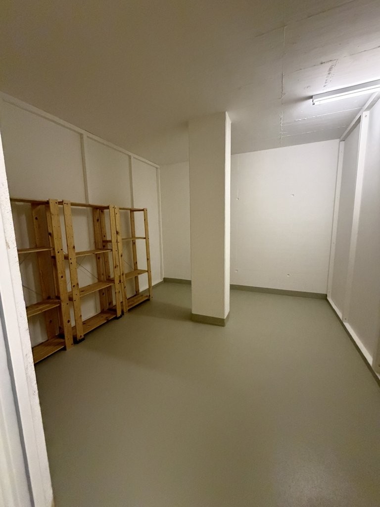 90m² locale hobby