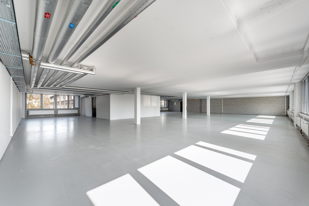 708m² commerciale, foto 8 di 10