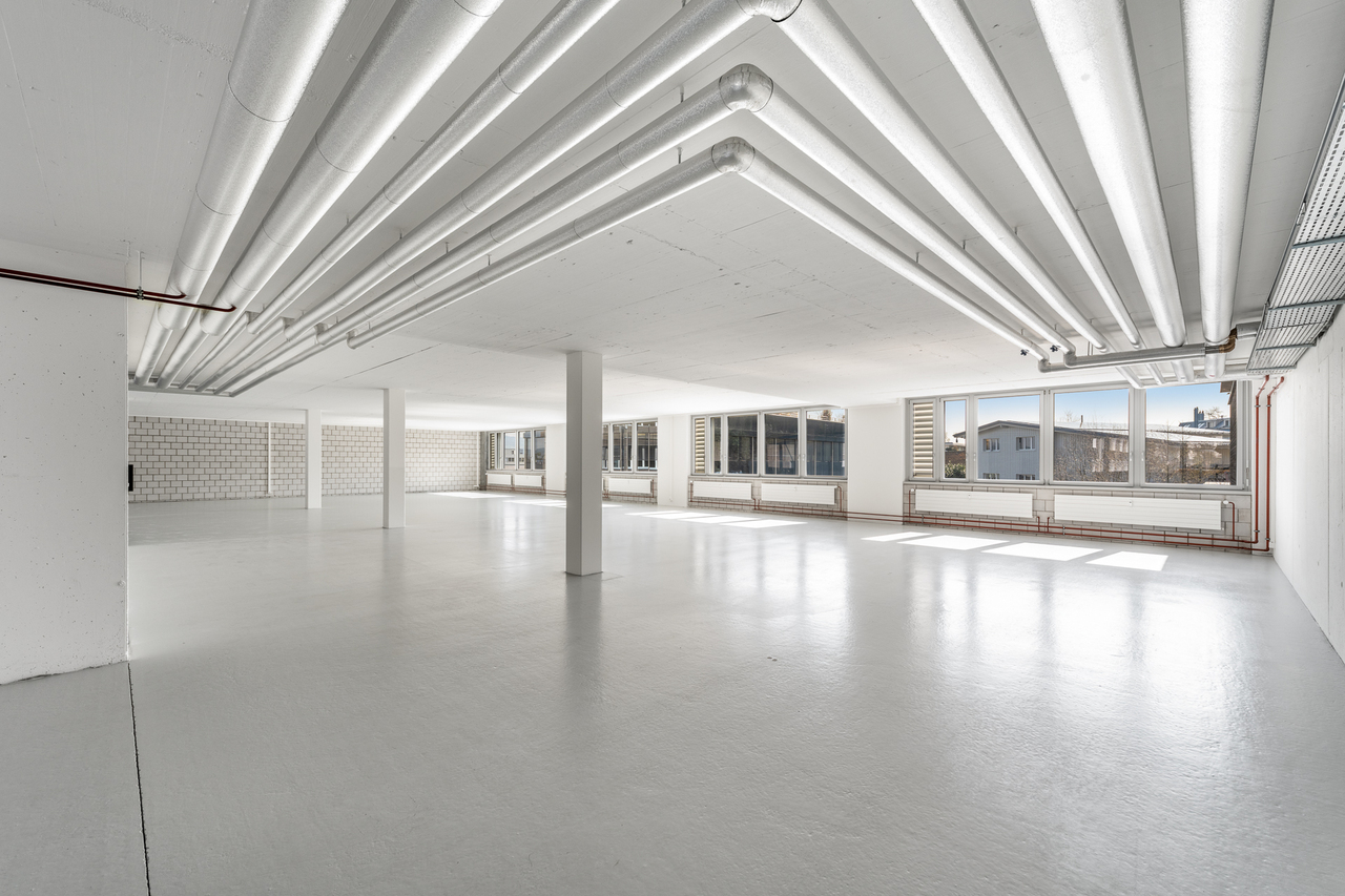 708m² commerciale, foto 7 di 10