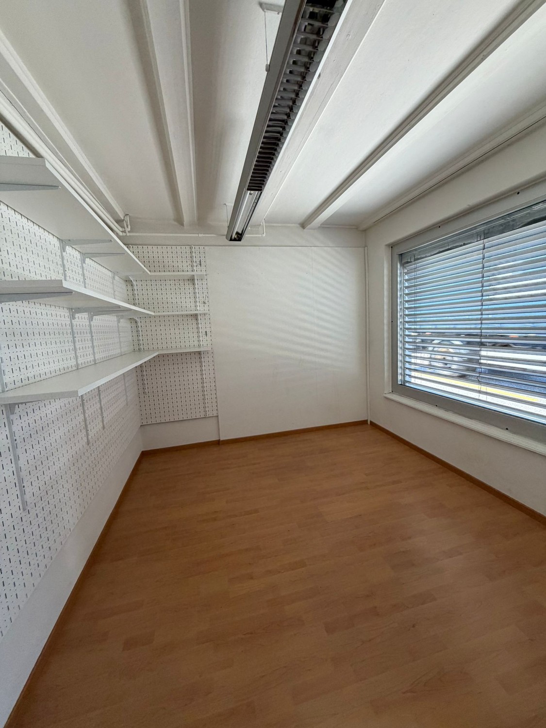 Negozio di 240m²