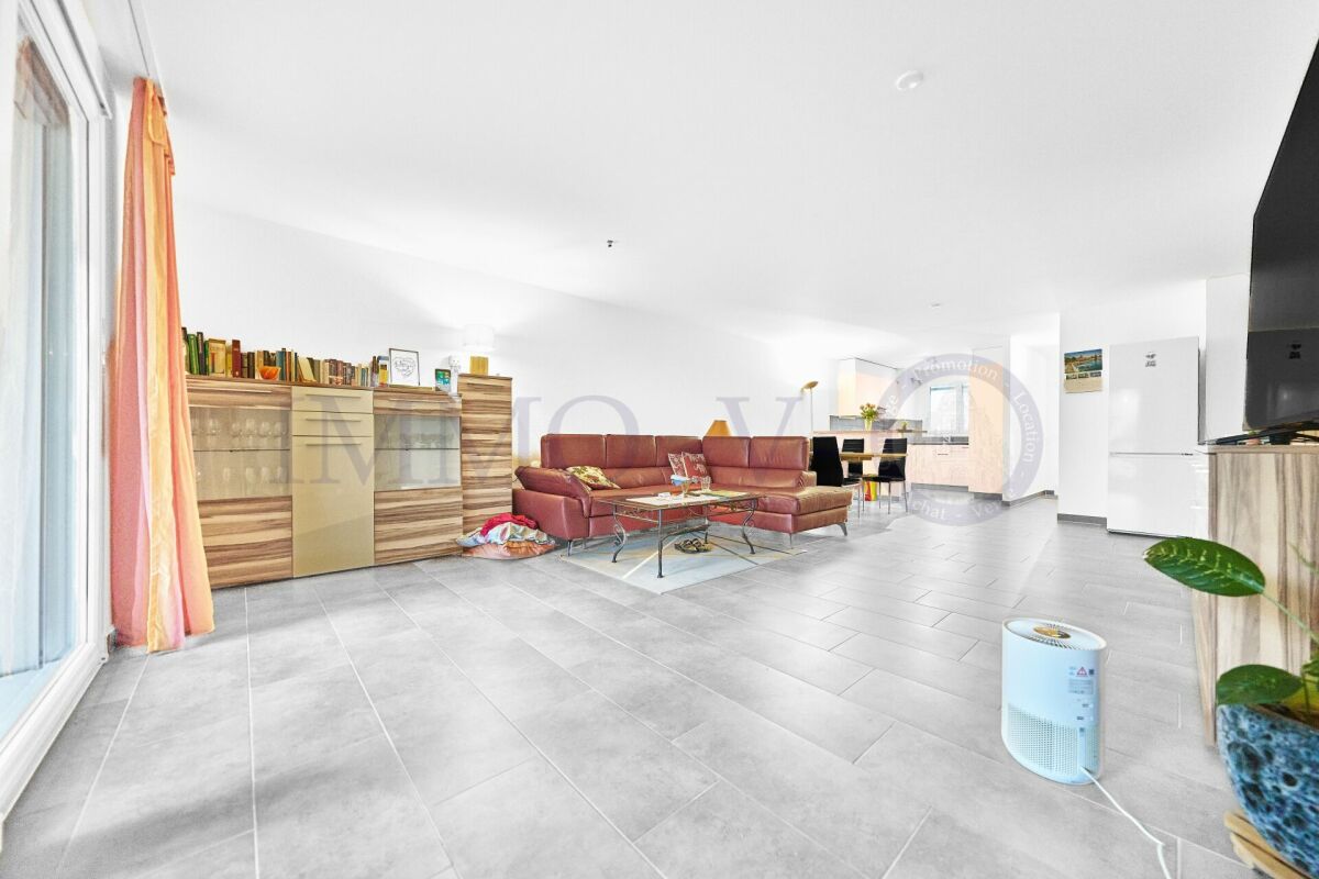 Appartamento con terrazza di 4 ½ locali, foto 2 di 10