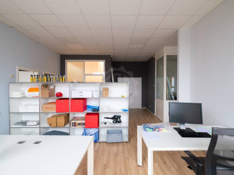 348m² ufficio