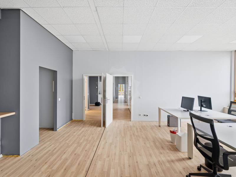 348m² ufficio