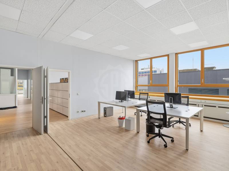 348m² ufficio