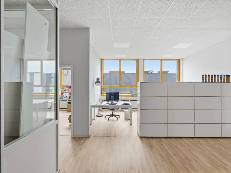 348m² ufficio