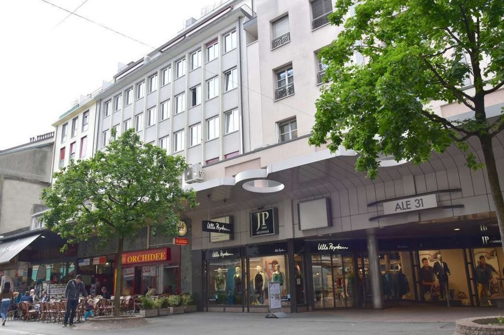 80m² Büro
