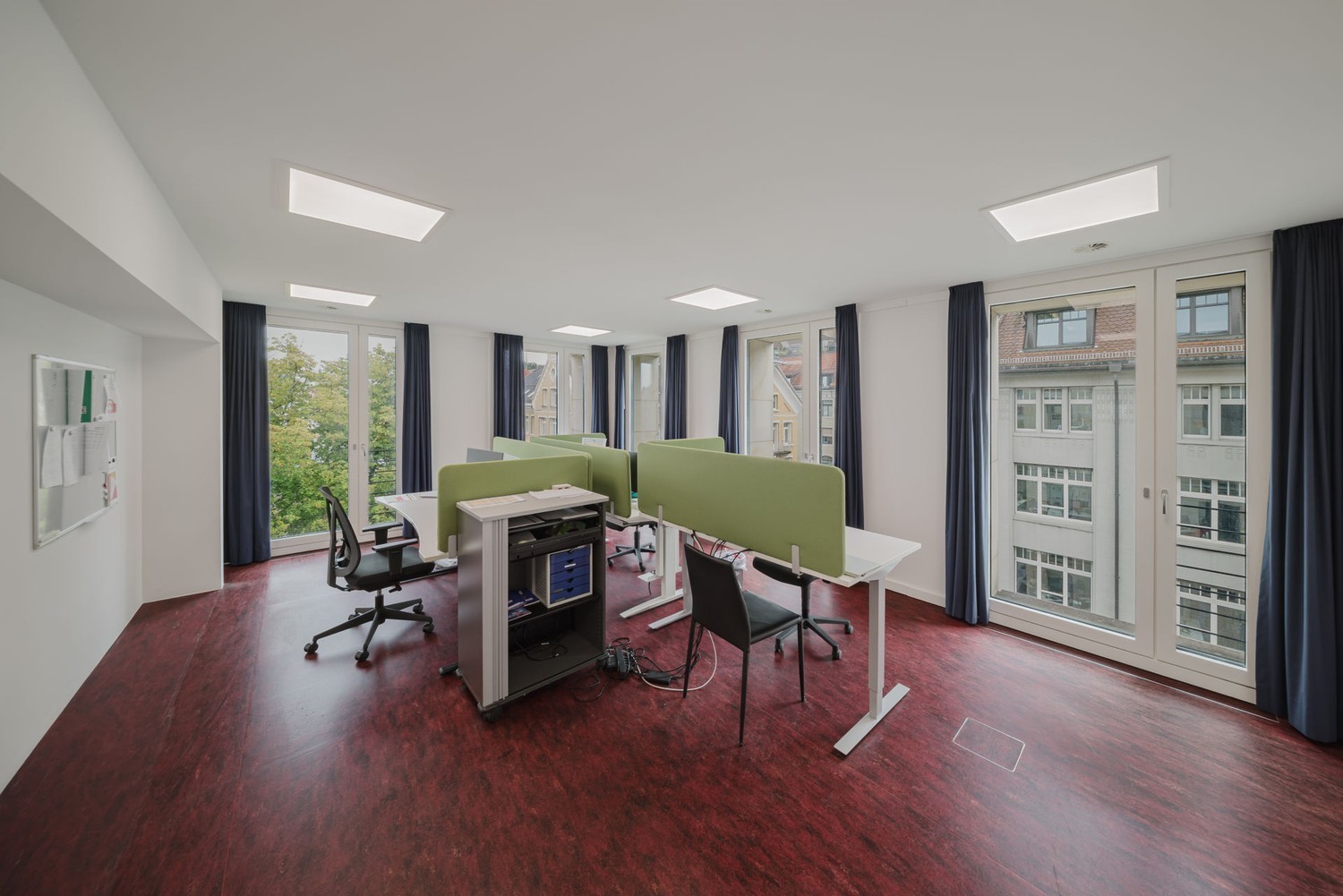 447m² ufficio