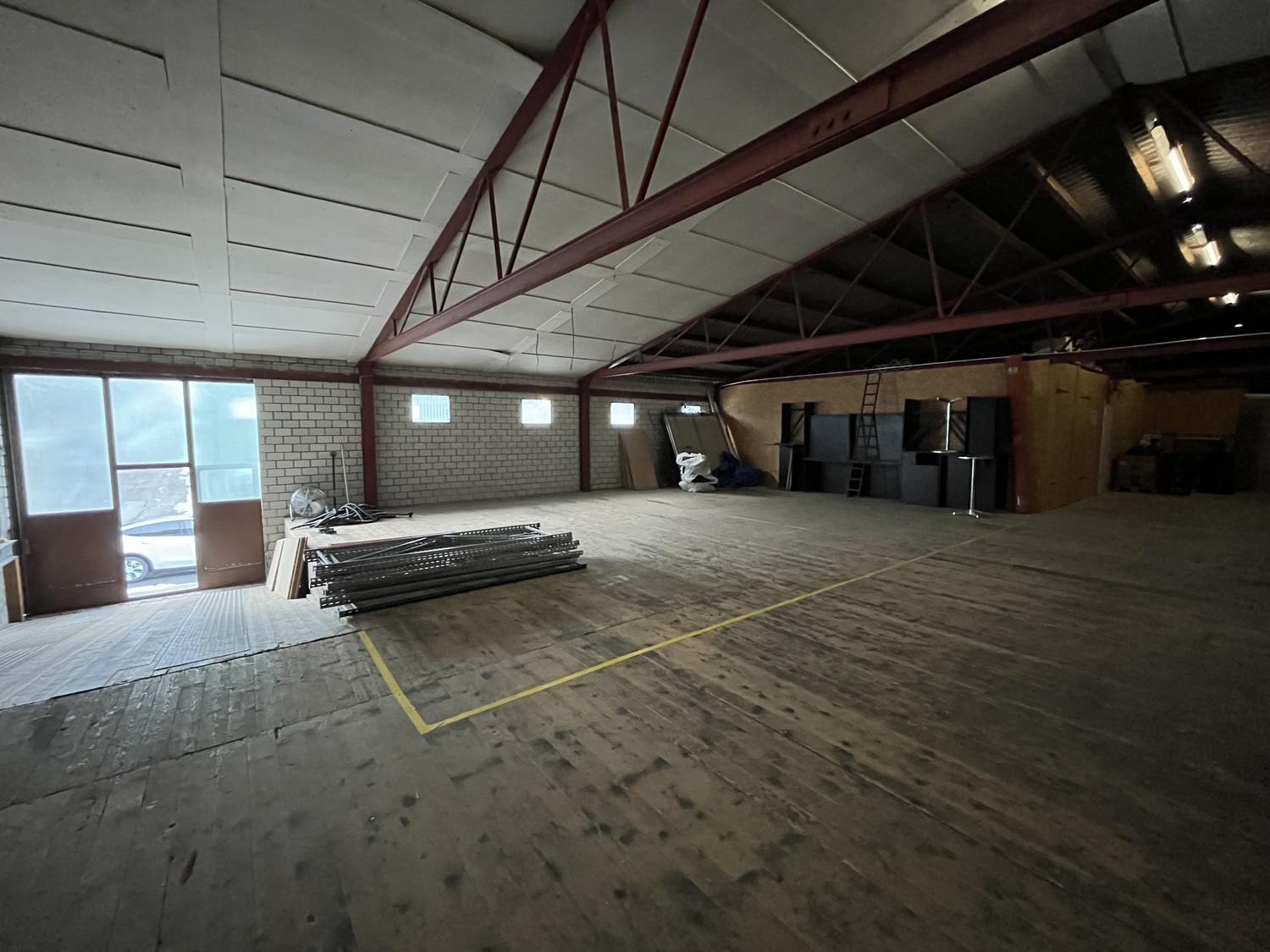 80m² commerciale