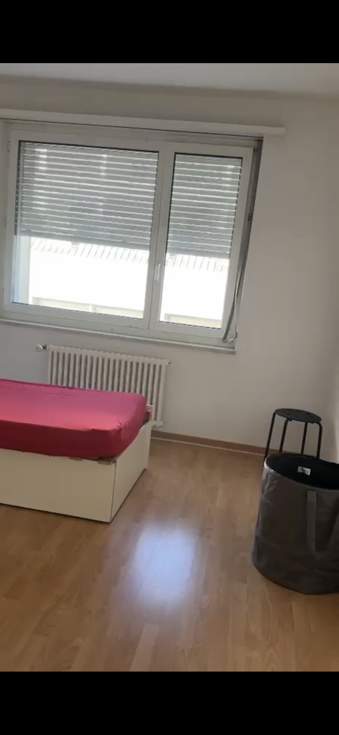 Room in a shared flat, foto 2 di 3