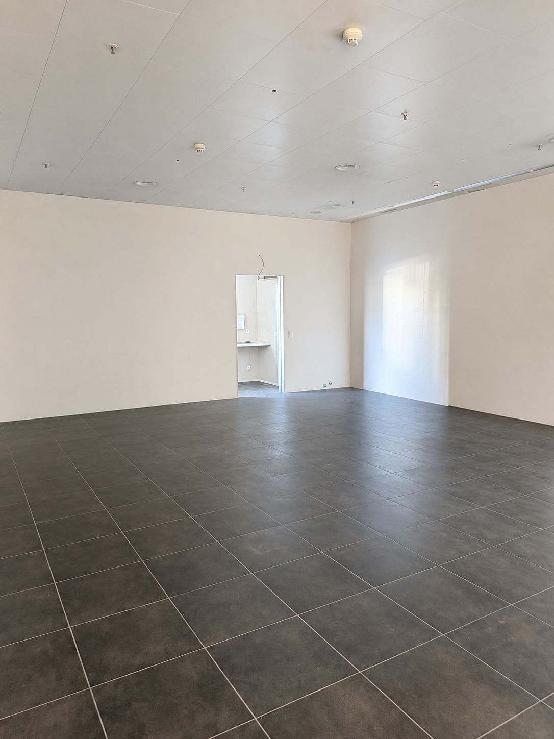 Negozio di 88m²