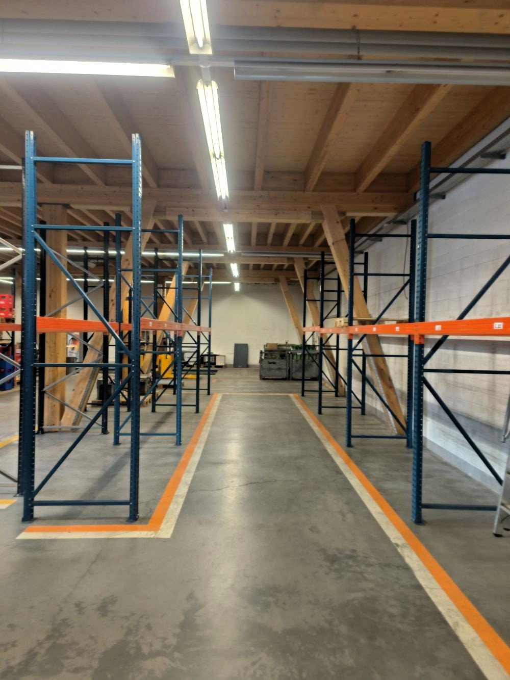 536m² commercial