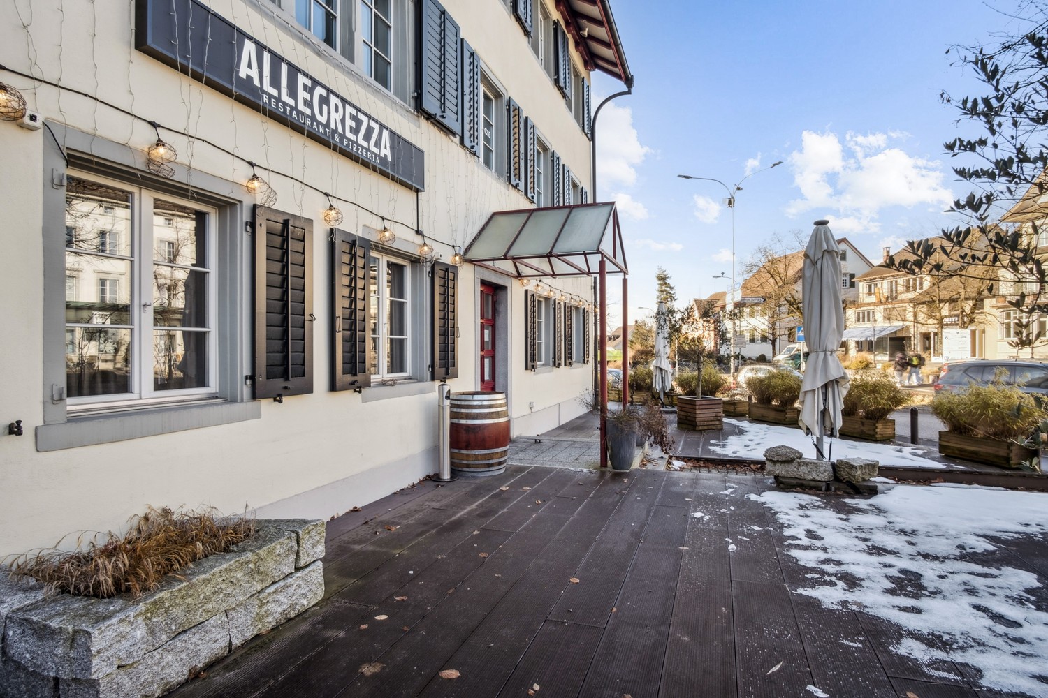 385m² restaurant