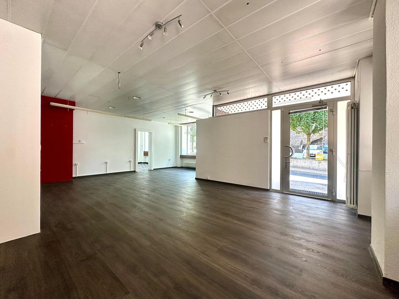 130m² commerciale