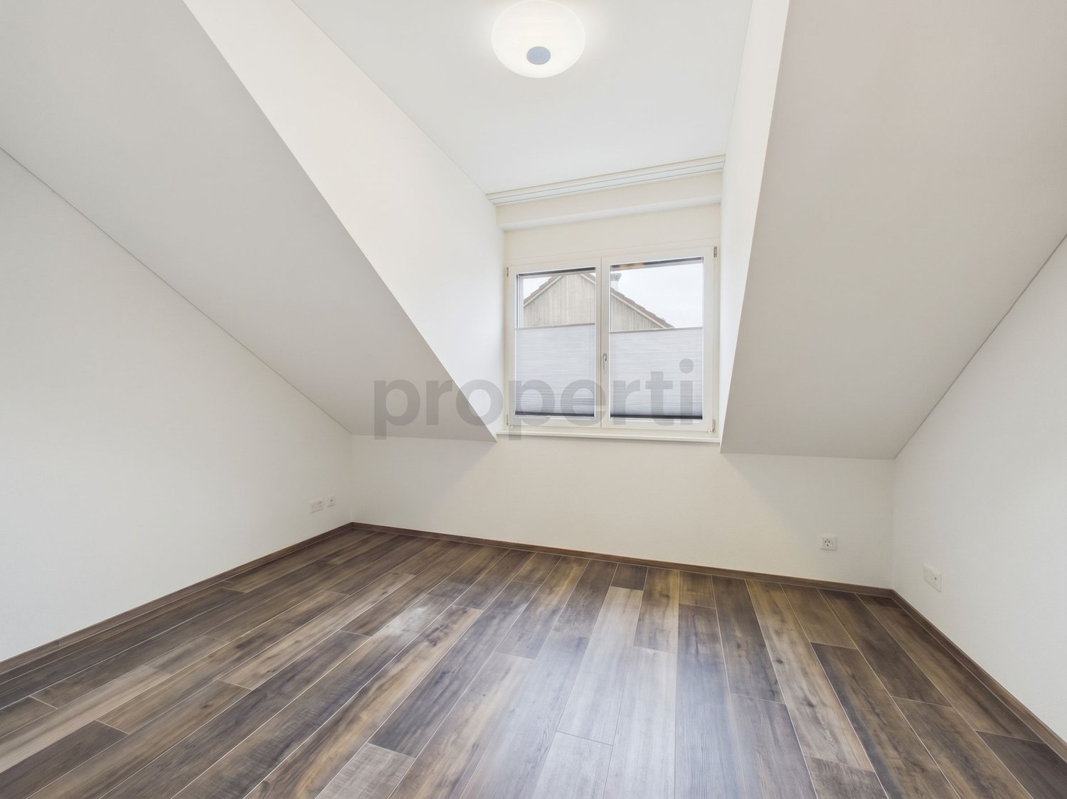 Appartamento di 2 ½ locali, foto 1 di 9