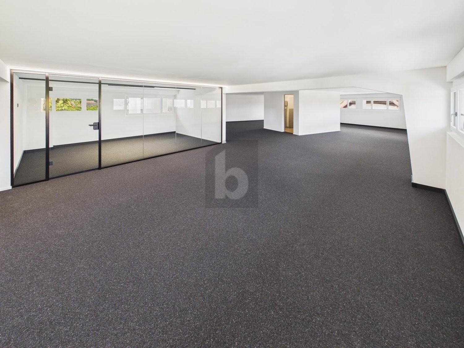 Bureau de 192m²