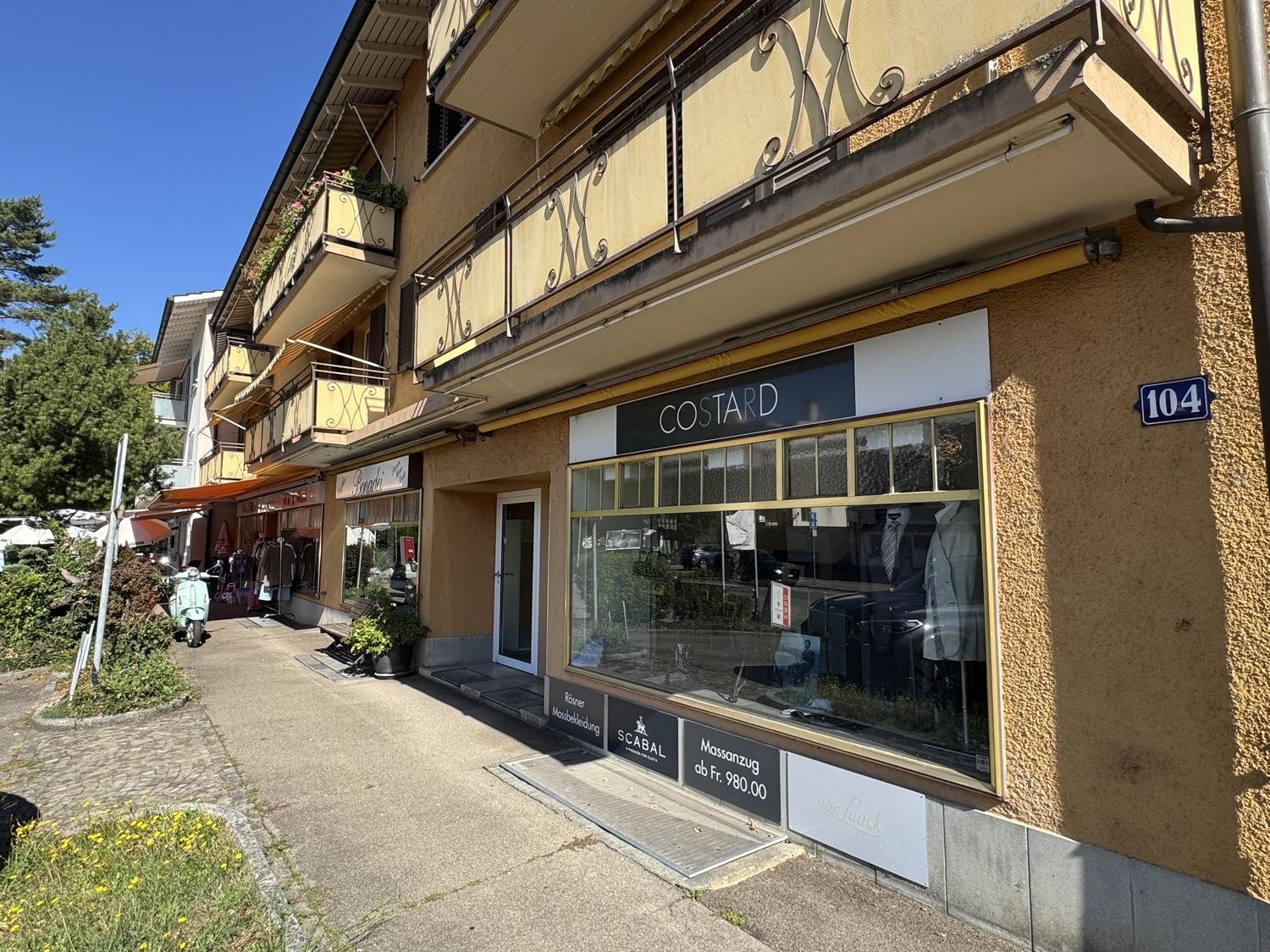 95m² commerciale