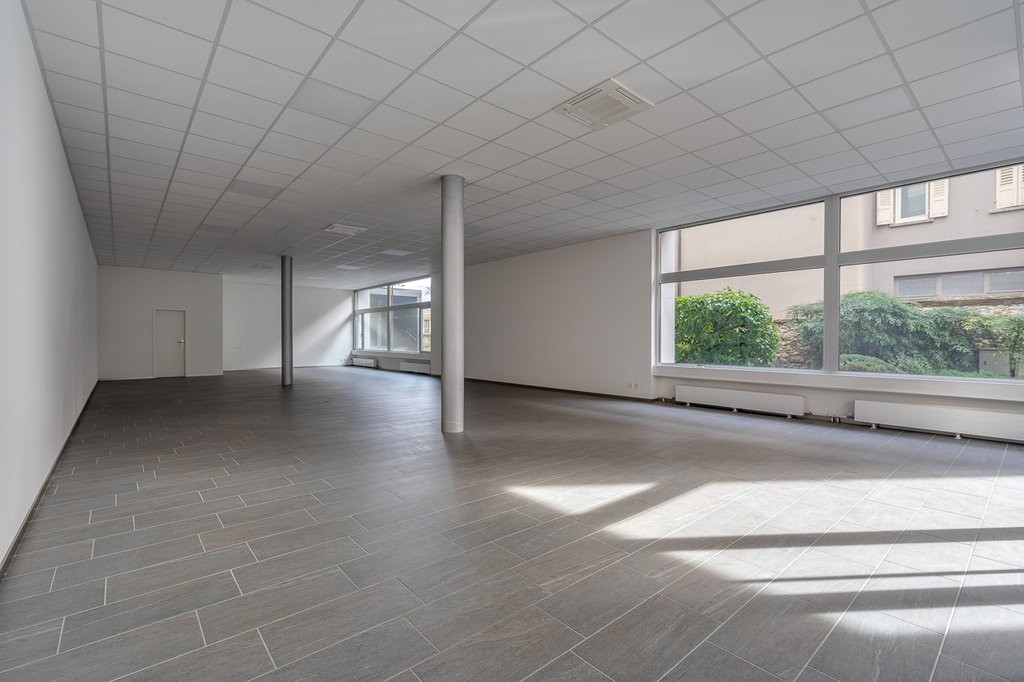 Magasin de 160m²