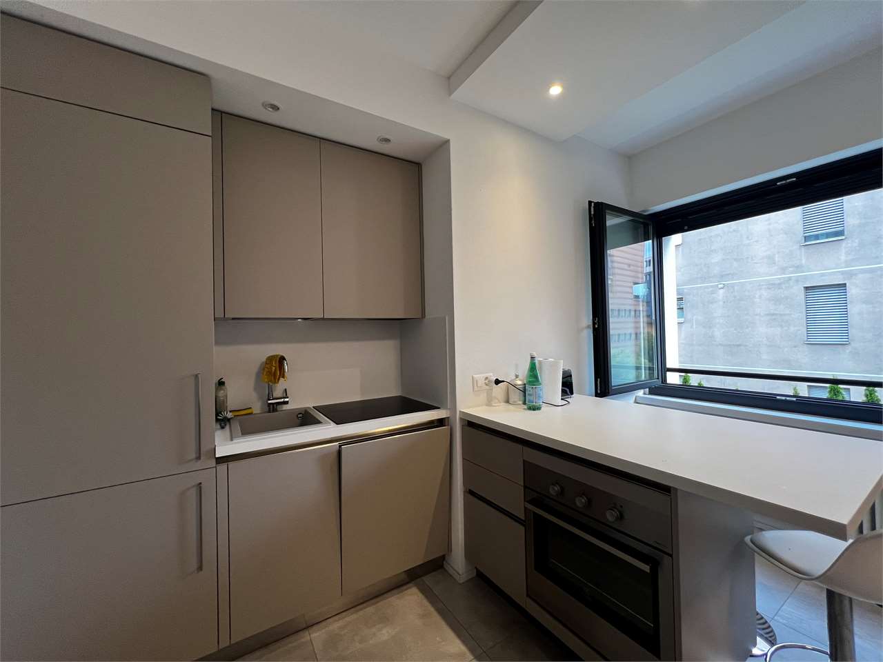2 ½ rooms furnished flat, foto 3 di 5