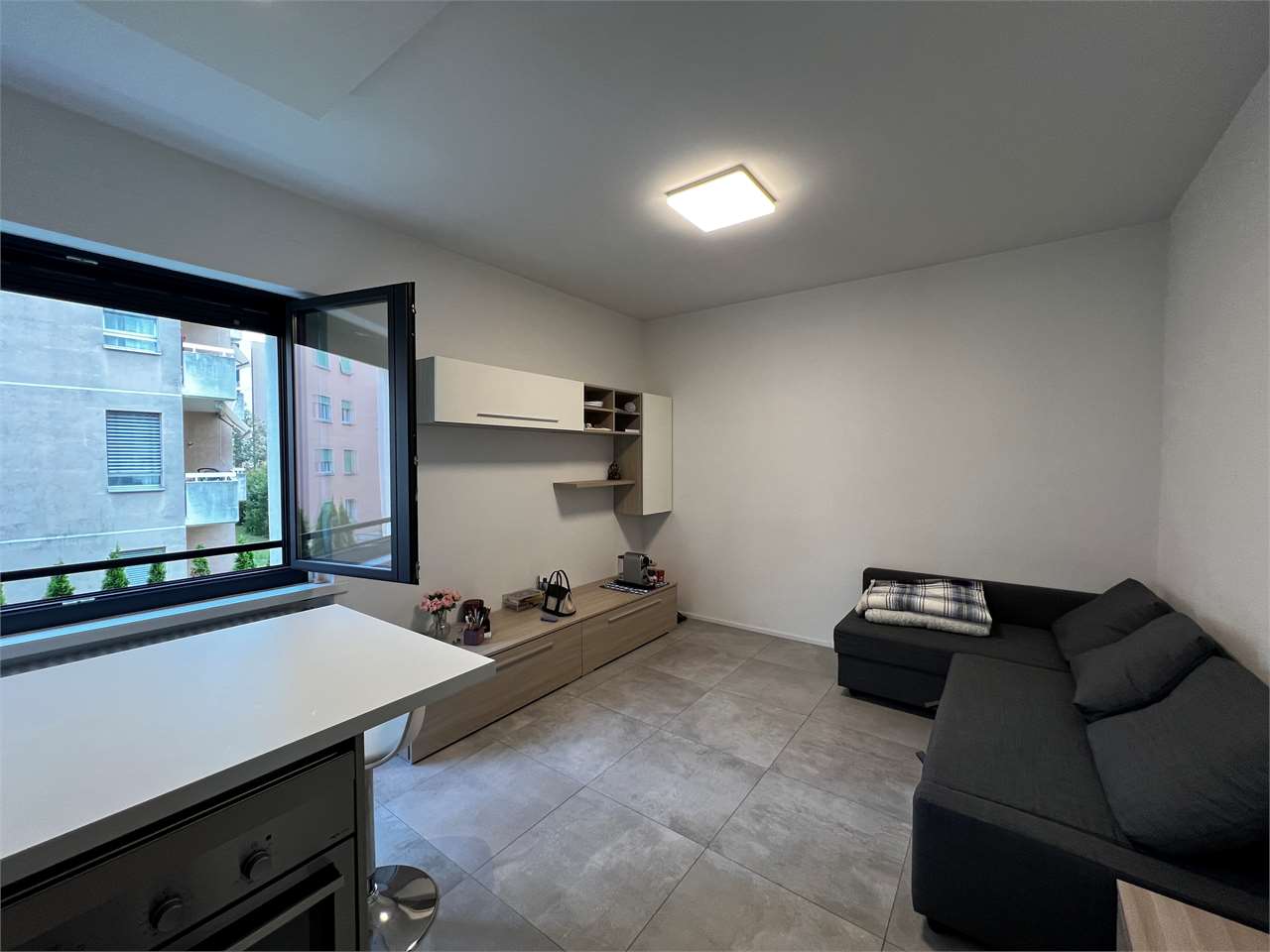 2 ½ rooms furnished flat, foto 2 di 5