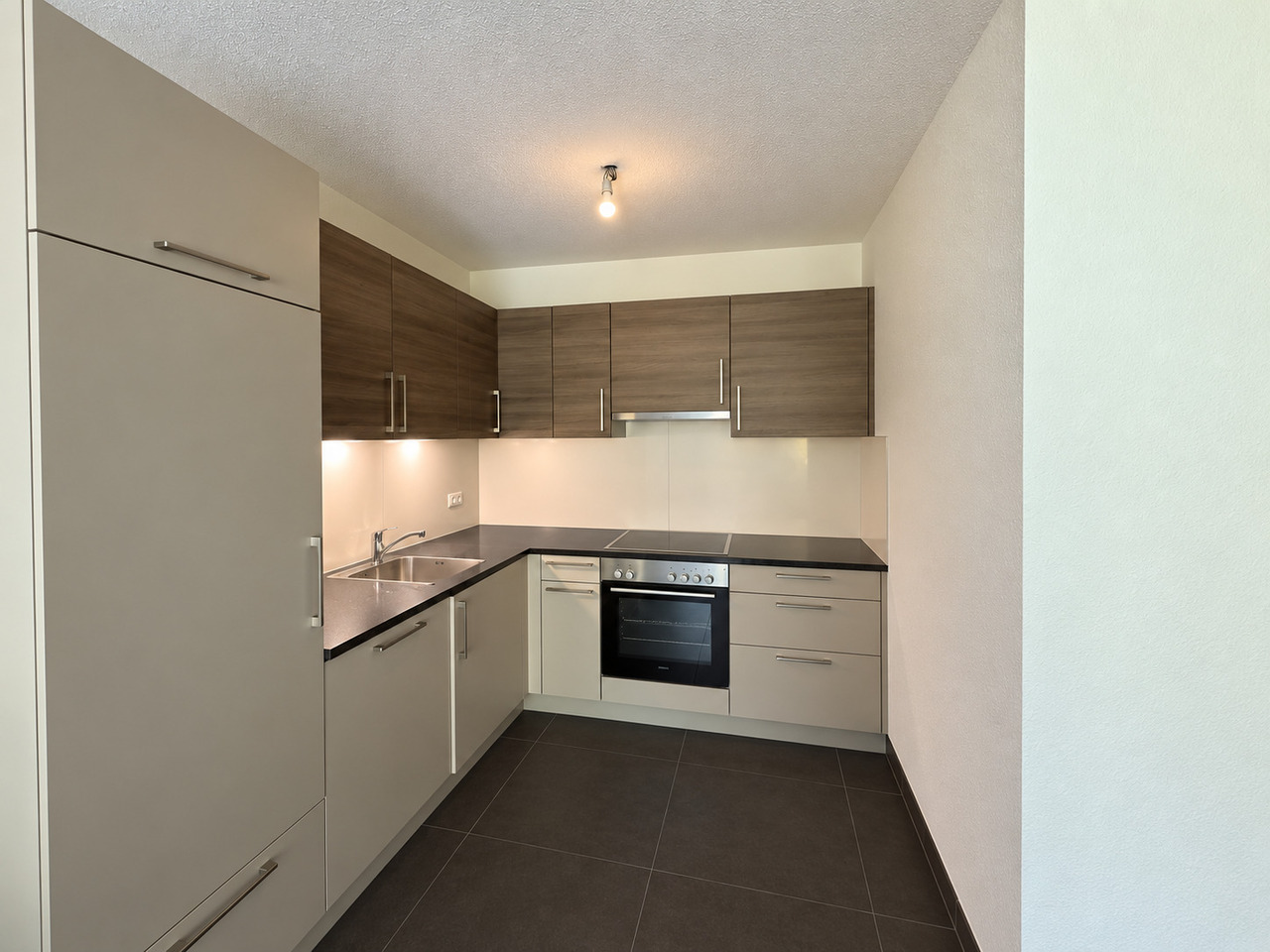 Appartamento di 2 ½ locali, foto 1 di 6