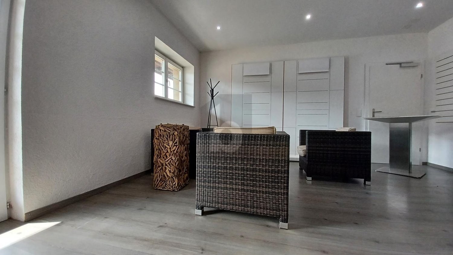 85m² de commerce