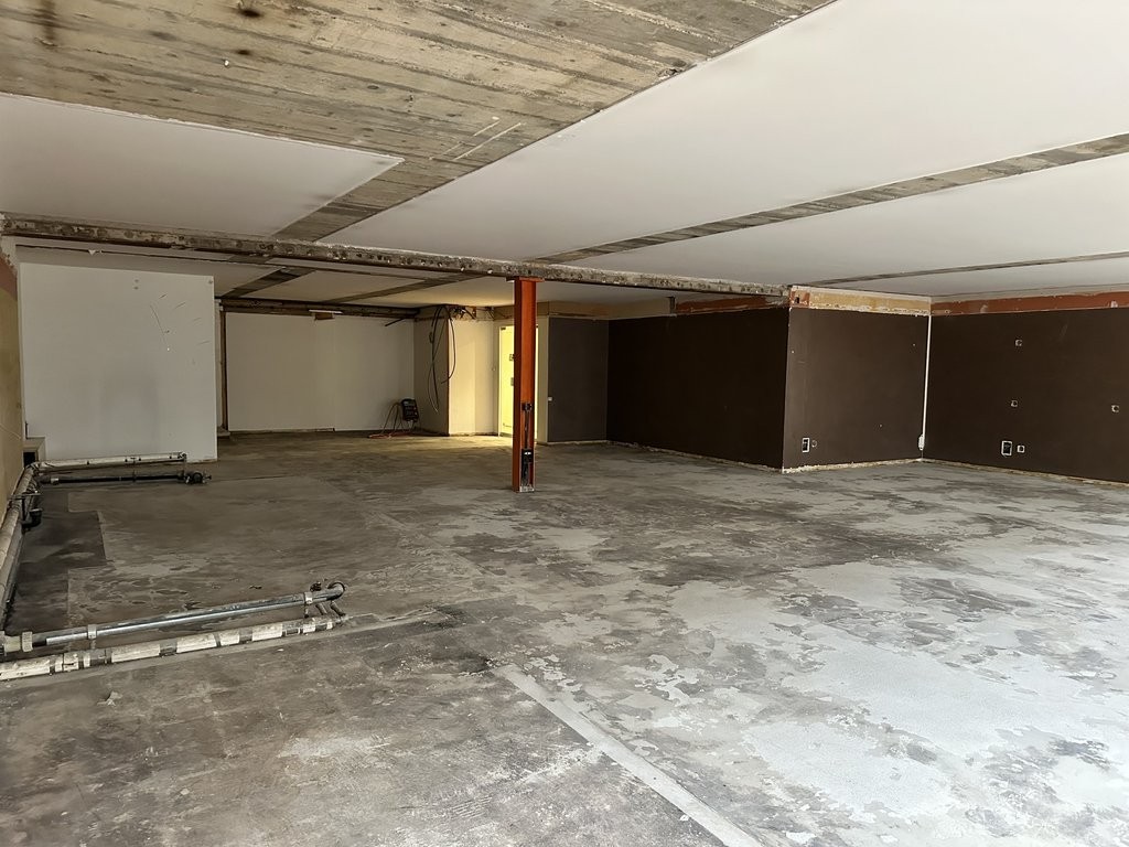 140m² commerciale
