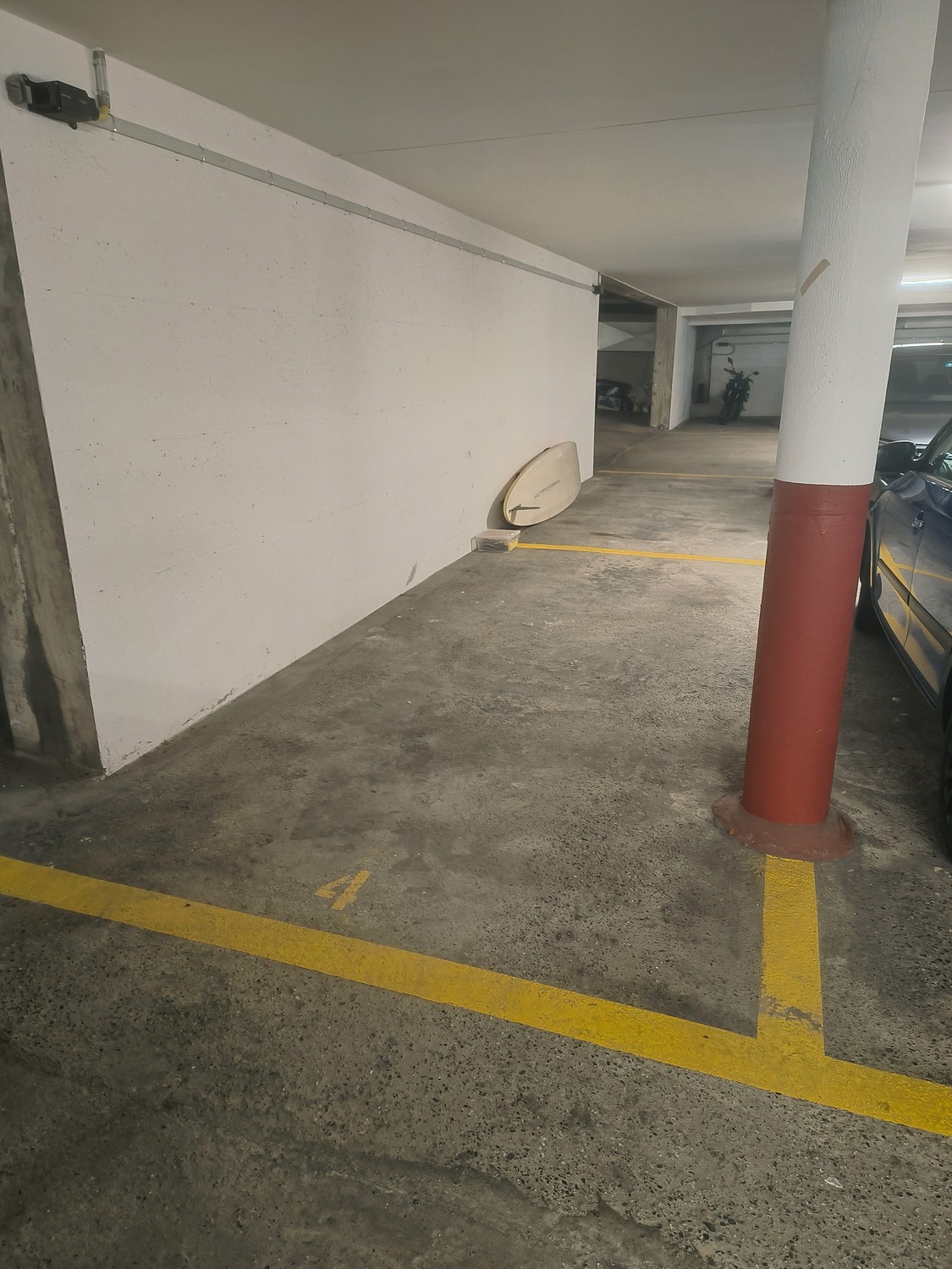 Posto auto disponibile, foto 1 di 2