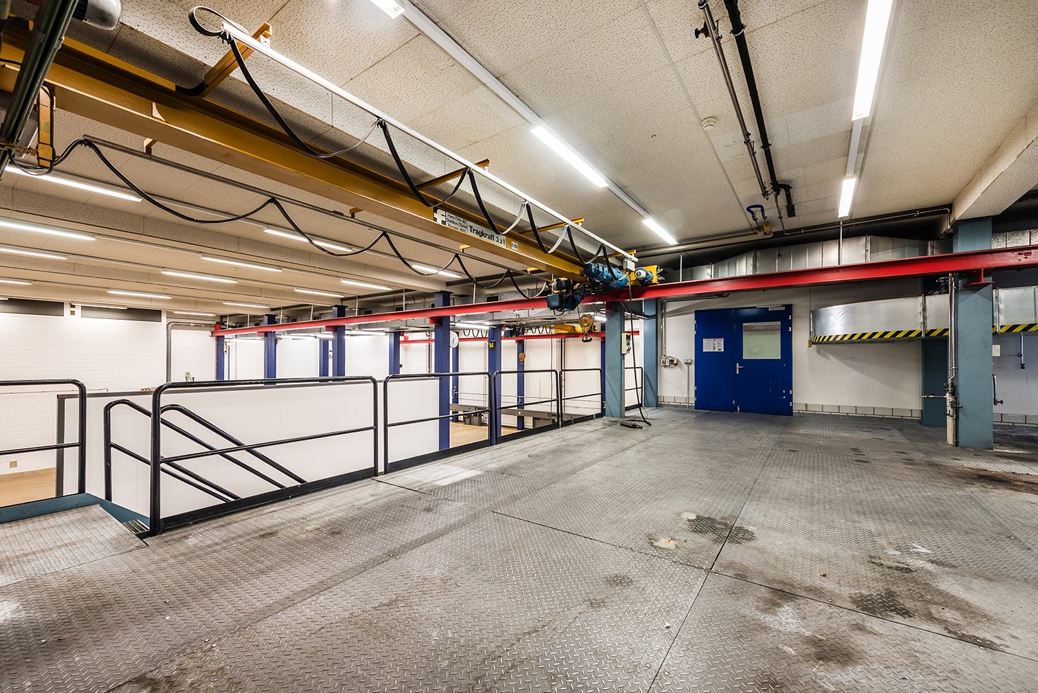 1020m² laboratorio