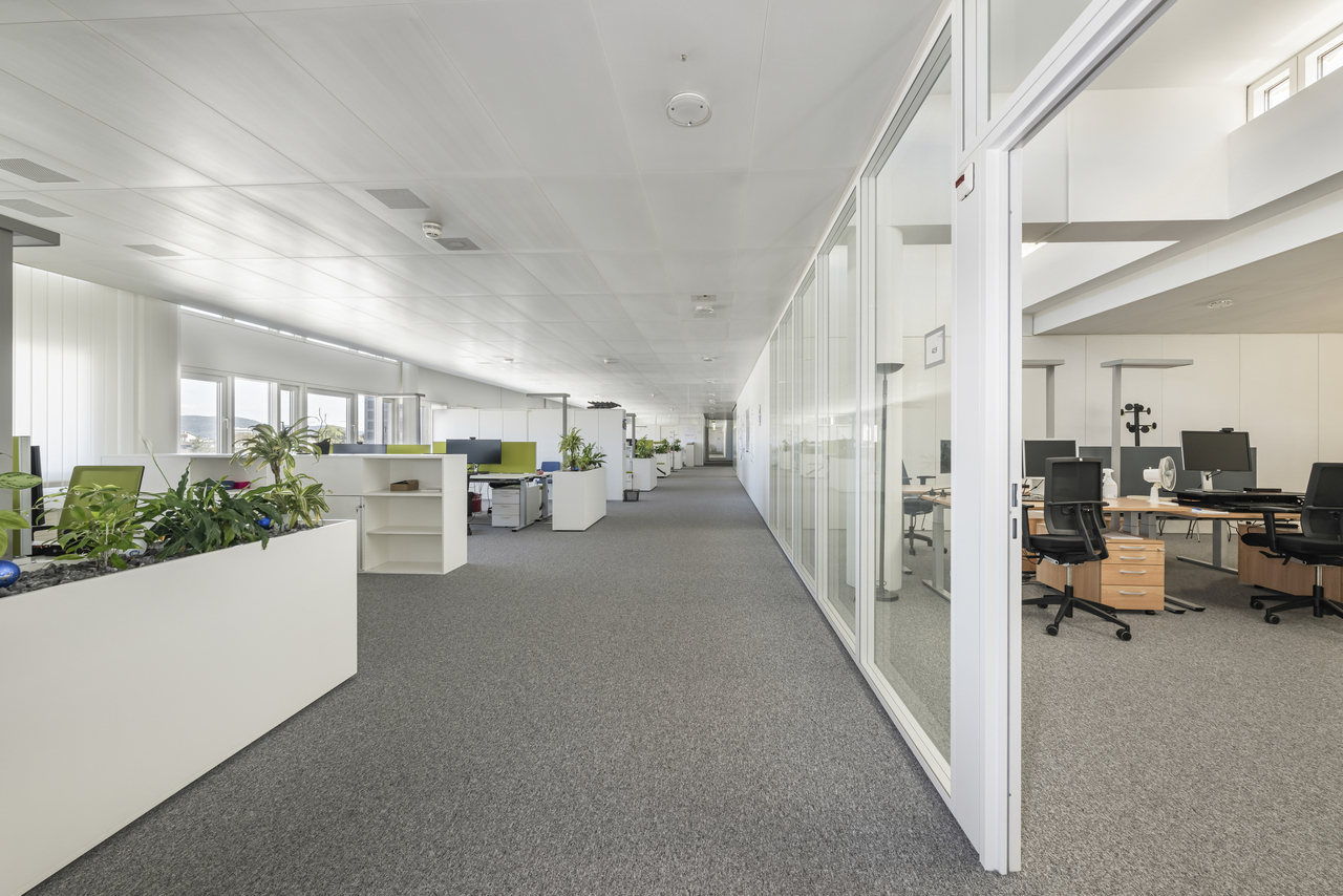 700m² office, foto 4 di 10